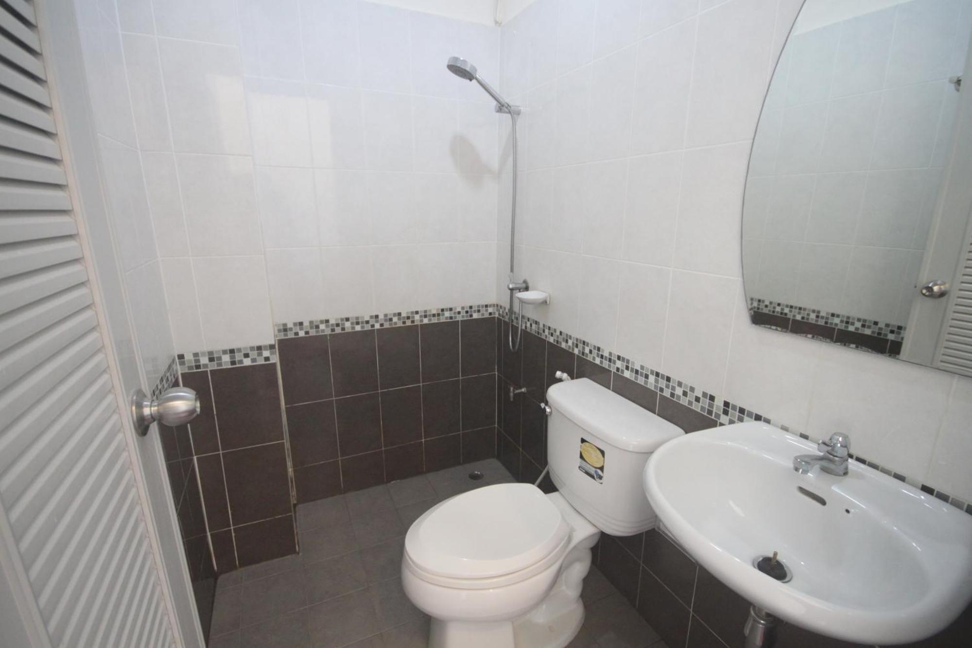 Myplace@Surat Hotel Σούρατ Τανί Δωμάτιο φωτογραφία