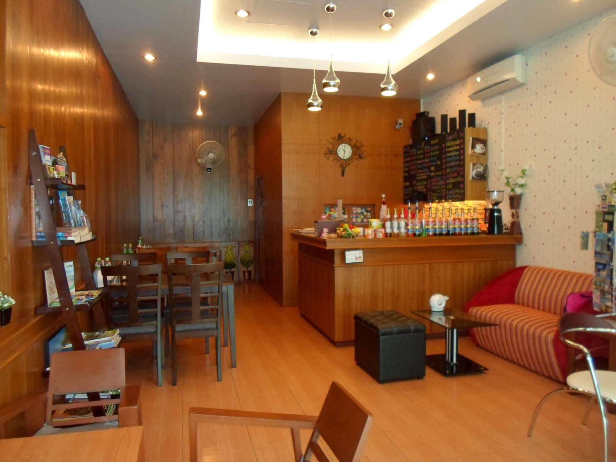 Myplace@Surat Hotel Σούρατ Τανί Εξωτερικό φωτογραφία